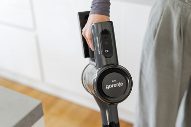 Аккумуляторный вертикальный пылесос