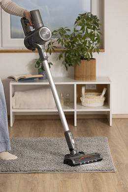 Аккумуляторный вертикальный пылесос