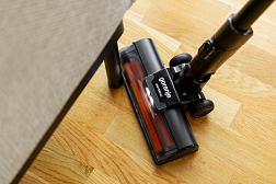 Аккумуляторный вертикальный пылесос