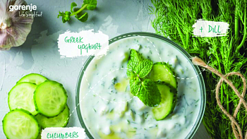 Продукты: греческий йогурт, огурец, укроп