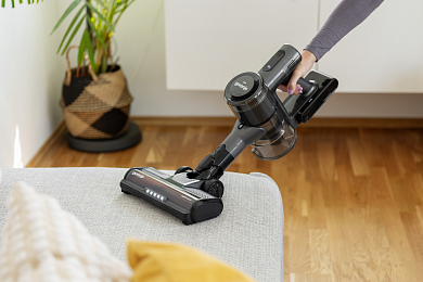 Аккумуляторный вертикальный пылесос